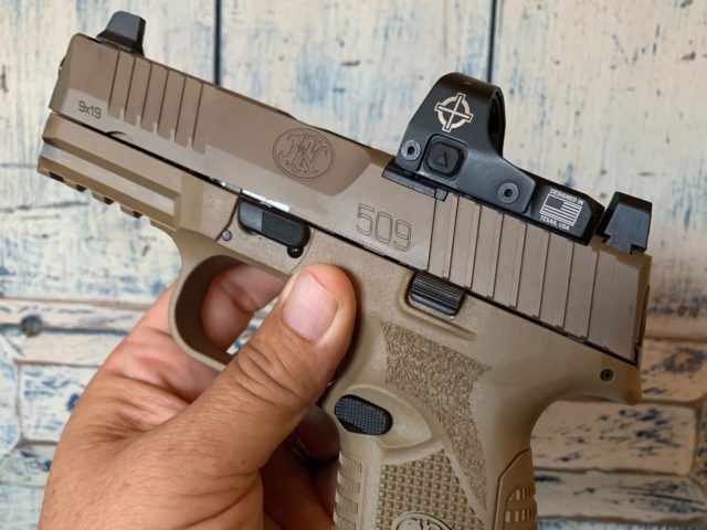 The FN 509 Midsize is an accurate, flawlessly reliable 9mm pistol which is made in Columbi