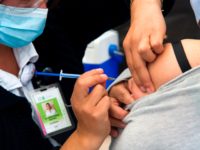 White House Now Approves FDA’s New Rules that May Delay Virus Vaccine