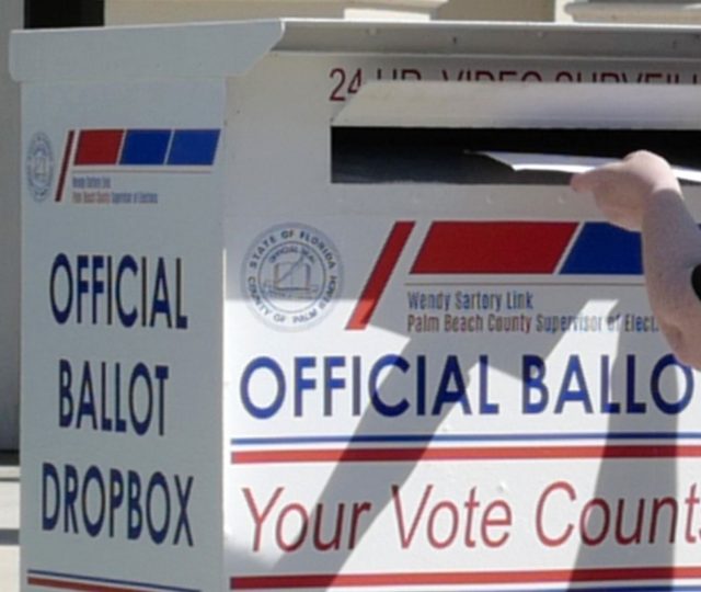 Supreme Court rejects request to extend Wisconsin mail-in voting deadline