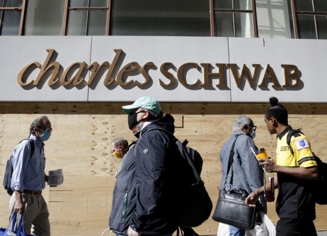 Charles Schwab to cut 1,000 jobs in post-merger shuffle