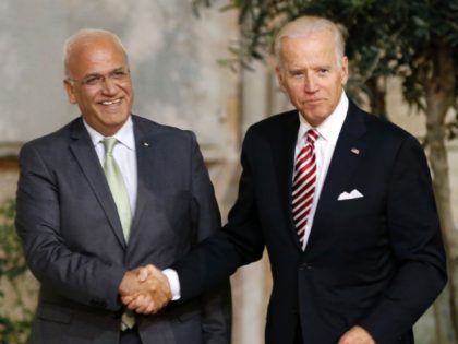 Saeb Erekat and Joe Biden (Abbas Momani / AFP / Getty)