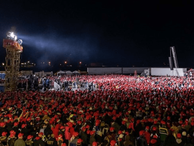 Kenosha, Wisconsin rally (Tim Murtaugh / Twitter)