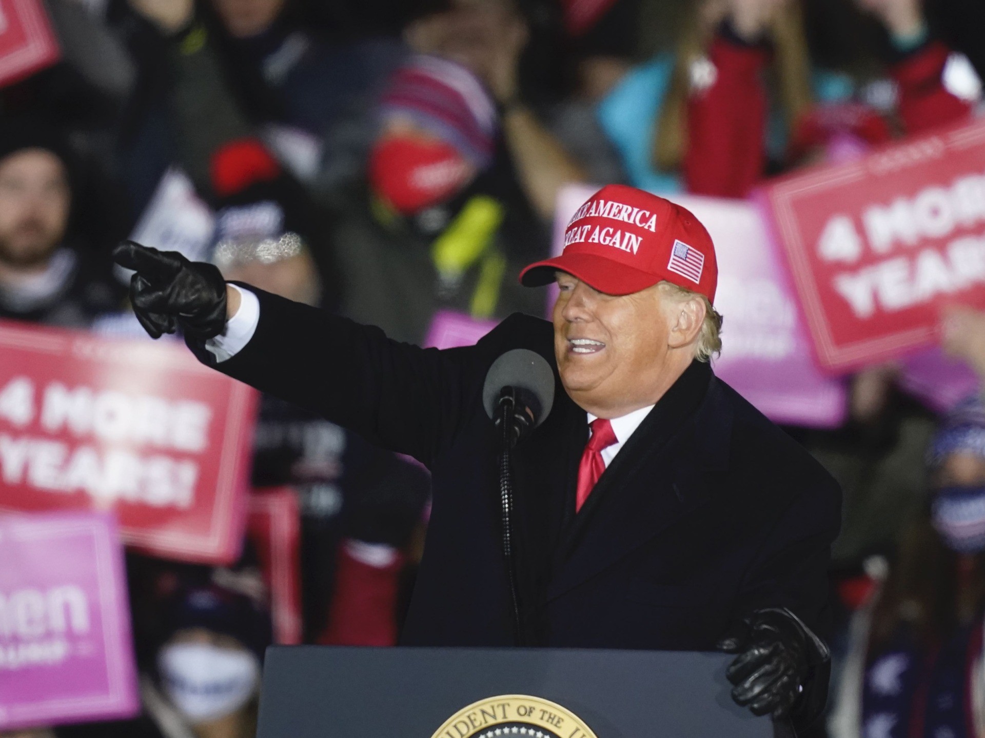 Trump celebrates Grand Rapids (Carlos Osorio / Associated Press)