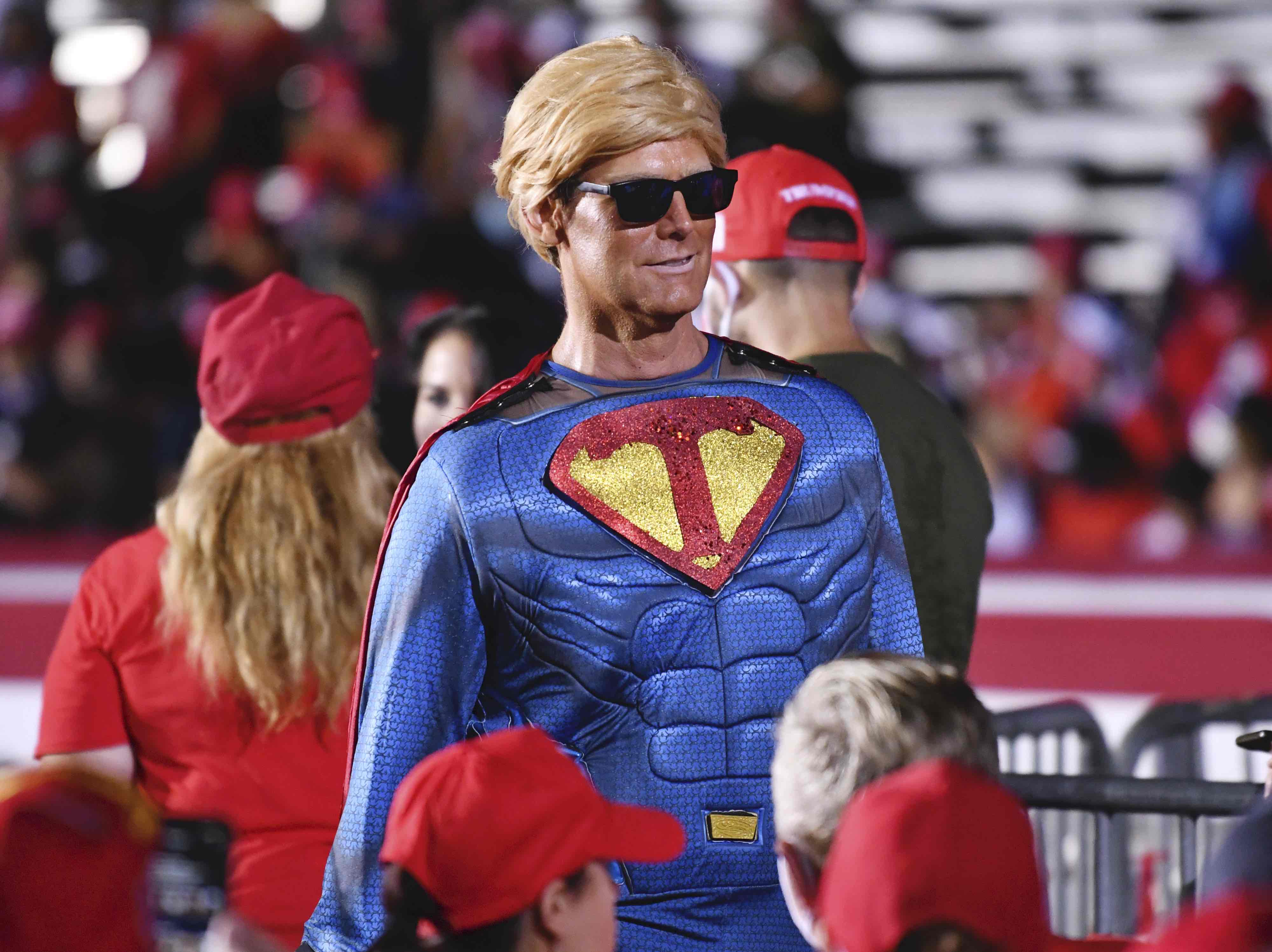 Trump superman Miami (Jim Rassol / Associated Press)