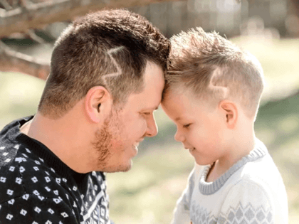 A Missouri father, Jonathan Tynes, had his barber cut a lightning bolt design into the side of his head.