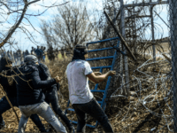 United Nations Tells European Union to Give Vaccines to Migrants