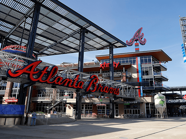 Atlanta Braves selling $151 burger, comes with World Series ring for $25,000