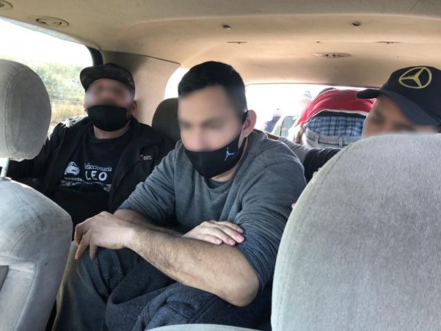 Laredo Sector Border Patrol agents take nine illegal aliens into custody near Hebbronville, Texas. (Photo: U.S. Border Patrol/Laredo Sector)