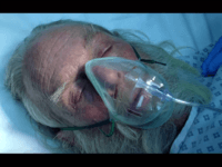 Merry Christmas! NHS Charity Advert Shows Santa in Hospital Struggling to Breathe