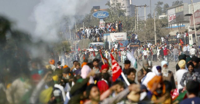 India Farmers Join National Labor Strike By 250 Million People 1689