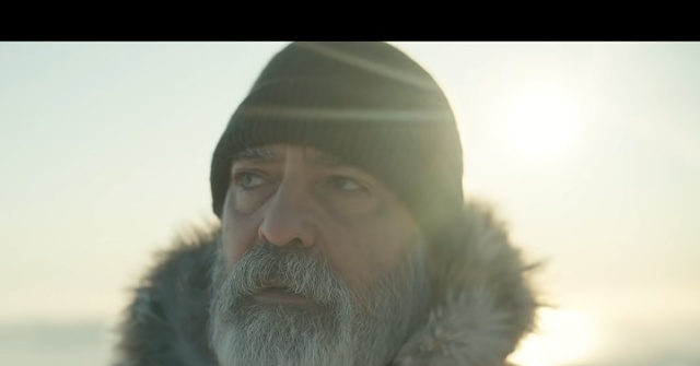 'The Midnight Sky' Review: George Clooney Directs a Poetic Apocalypse - Vimarsana News