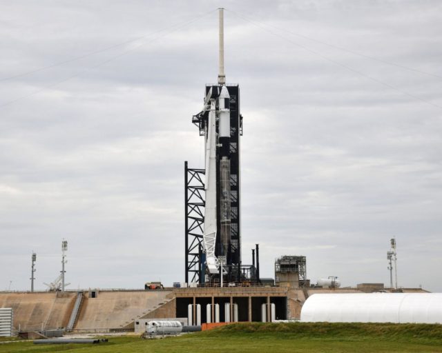 SpaceX to carry heart tissue, fiber optics lab to space station