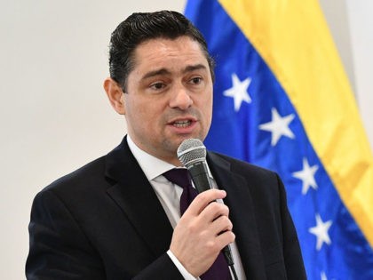 The Ambassador of Venezuela to the US, Carlos Vecchio, makes a statement on January 6, 2020 in Washington, DC on the events that occurred during the installation of the National Assembly on January 5, 2020, through which the dictatorship of Nicolás Maduro attempted a coup against the Venezuelan parliament. (Photo …