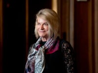 Exclusive: Sen. Cynthia Lummis Proposes to Restore Young Americans’ Right to Purchase Firearms