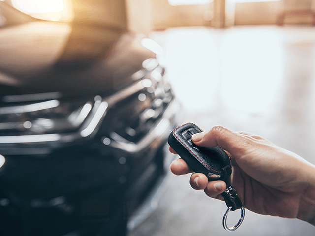 Georgia Woman Gifts Car to Teen Who Walked 7 Miles to Work Every Day - Vimarsana News