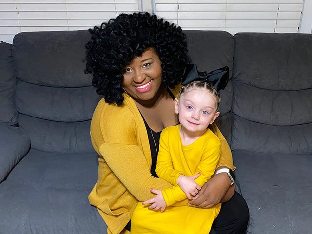 ariel-robinson-adopted-daughter-victoria-smith