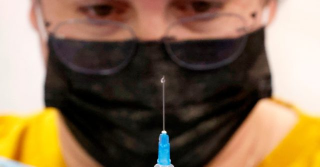 Pope Francis condemns ‘suicidal denial’ behind refusal of COVID vaccine