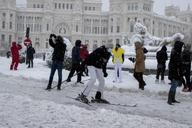 Unusual snow kills 4, brings much of Spain to a standstill Breitbart