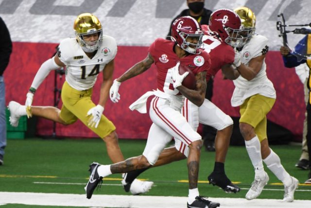 Alabama WR DeVonta Smith wins 2020 Heisman Memorial Trophy ...