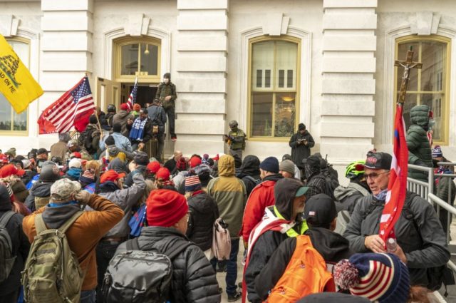 Capitol security officials apologize for January 6 riot