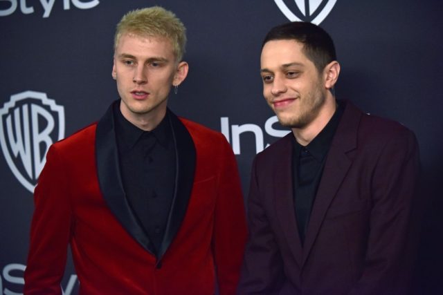 Machine Gun Kelly, Pete Davidson fall off stage during 'SNL' curtain calls