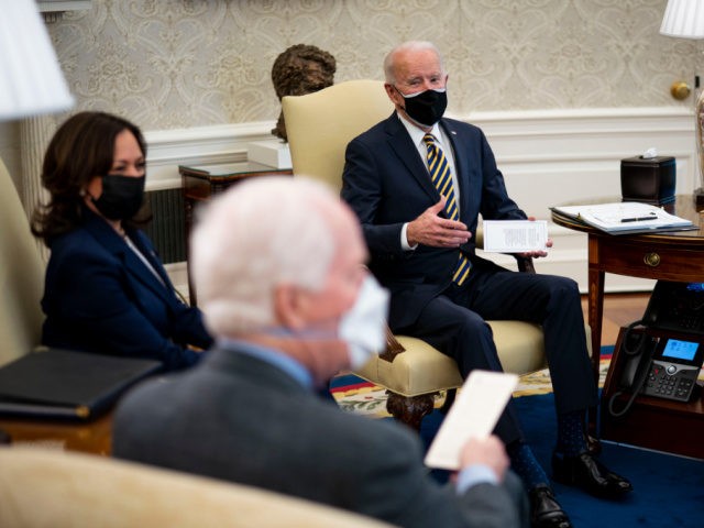 WASHINGTON, DC - FEBRUARY 24: U.S. President Joe Biden and Vice President Kamala Harris meet with a bipartisan group of House and Senate members on U.S. supply chains at the Oval Office of the White House on February 24, 2021 in Washington, DC. (Photo by Doug Mills-Pool/Getty Images)