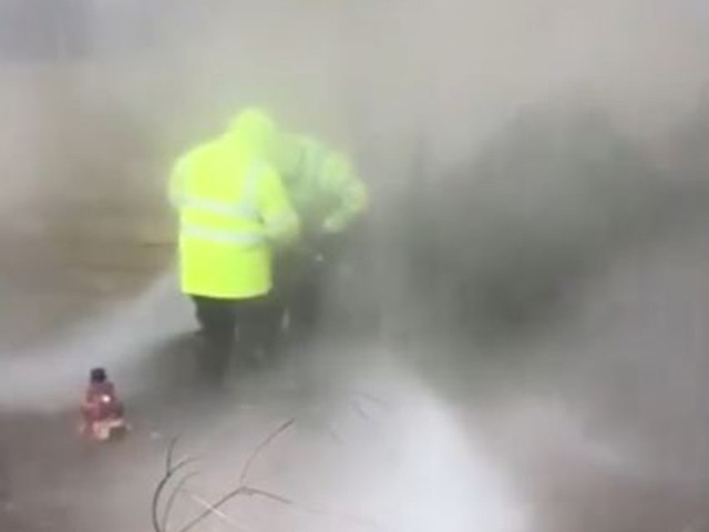 VIDEO: Texas Community Shows Support for Utility Workers After Storm: 'We're Proud of Them'
