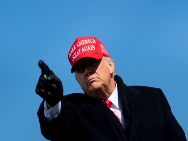 US President Donald Trump leaves after speaking during a Make America Great Again rally at Fayetteville Regional Airport November 2, 2020, in Fayetteville, North Carolina. - The US presidential campaign enters its final day Monday with a last-minute scramble for votes by Donald Trump and Joe Biden, drawing to a …