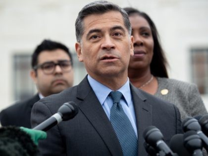 California Attorney General Xavier Becerra speaks following arguments about ending DACA (Deferred Action for Childhood Arrivals) outside the US Supreme Court in Washington, DC, November 12, 2019. - The US Supreme Court hears arguments on November 12, 2019 on the fate of the "Dreamers," an estimated 700,000 people brought to …