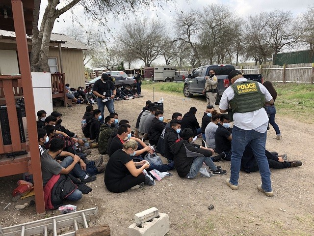 64K Migrants Apprehended in Texas-Based Border Sectors in Feb. -- Up 27 Percent from Jan.