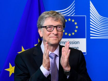 Founder of Microsoft and chairman of Breakthrough Energy Ventures, to establish the Breakthrough Energy Europe investment fund, Bill Gates applauds during a press conference at the EU headquarters in Brussels on October 17, 2018. (Photo by JOHN THYS / AFP) (Photo by JOHN THYS/AFP via Getty Images)