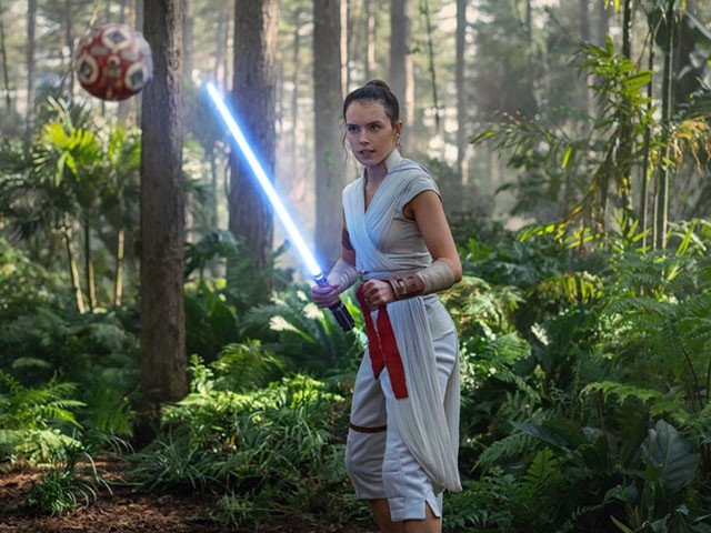 Nolte: Director Promises Next 'Star Wars' Movie Will Be Feminist - Vimarsana News