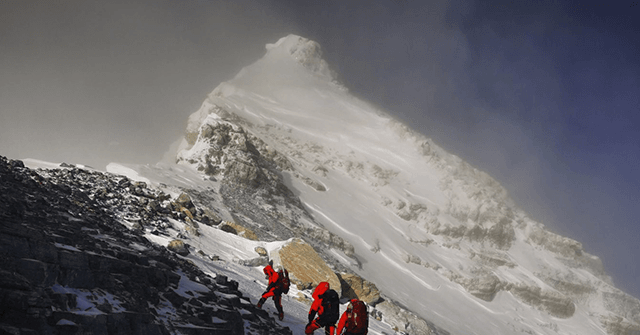 Nepal Requires Tracking Chips For Mount Everest Climbers