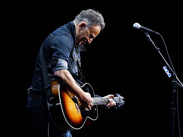 NEW YORK, NEW YORK - NOVEMBER 04: Bruce Springsteen performs onstage during the 13th annual Stand Up for Heroes to benefit the Bob Woodruff Foundation at The Hulu Theater at Madison Square Garden on November 04, 2019 in New York City. (Photo by Bryan Bedder/Getty Images for The Bob Woodruff …