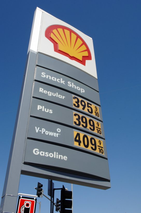 Shell plans to achieve net-zero carbon emissions by 2050 - Breitbart