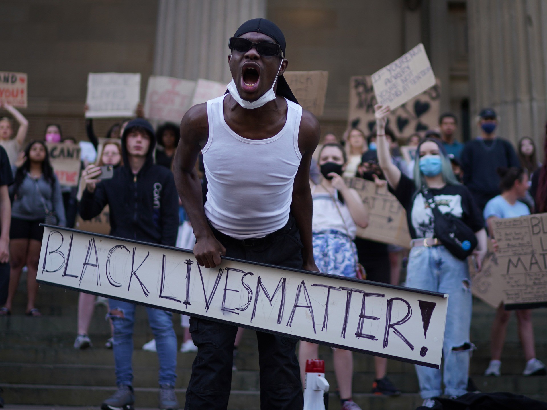 Slavery Reparations Approved by 'Virtue Signalling' Bristol City Council - Vimarsana News