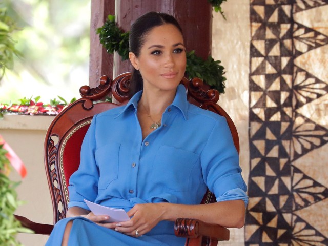 Palace Hires Lawyers to Investigate Claims Meghan Bullied Staff: Report - Vimarsana News