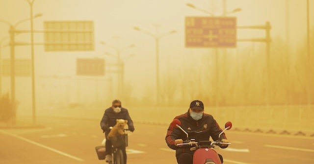 China’s Worst Sandstorm in a Decade Covers 12 Provinces in Yellow Dust
