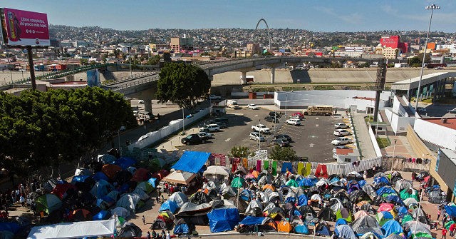 migrant-camps-us-mexico-border-surge-mar