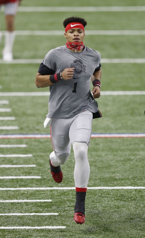 QB Pro Days: Justin Fields clocks 4.44 in the 40, while Mac Jones drops  dimes 