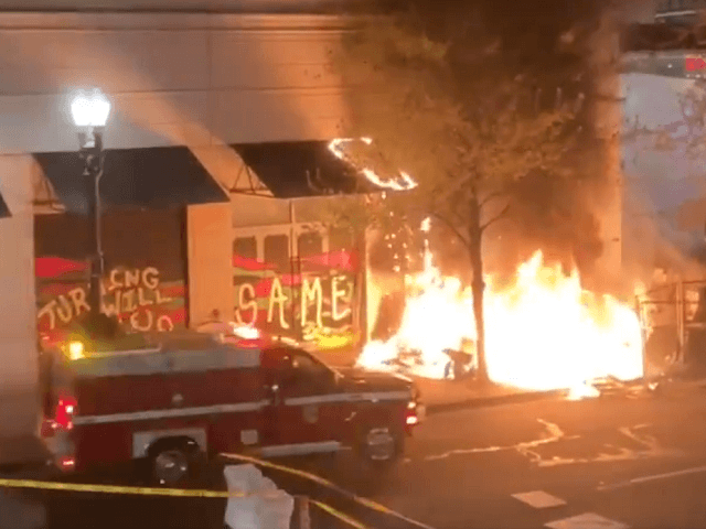 Antifa rioters set an Apple Store on fire during a pre-announced Direct Action in Portland