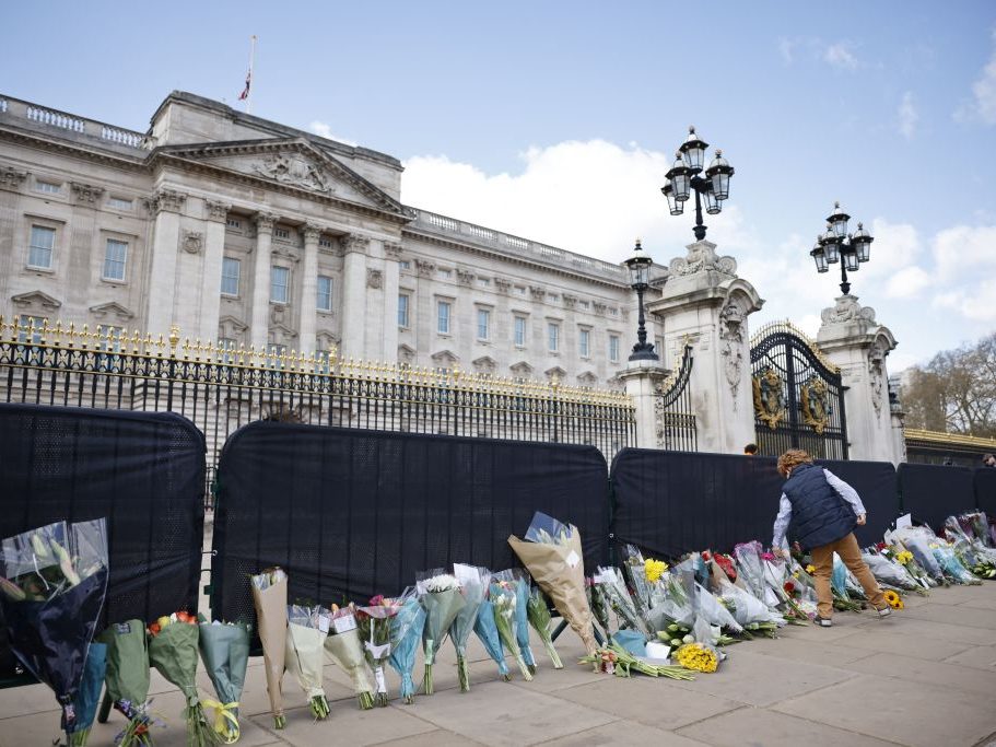 Queen, 94, Returns to Work Just Four Days After Husband's Death - Vimarsana News