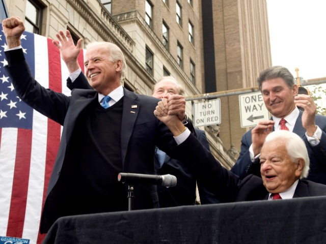 Democratic vice presidential candidate Sen. Joe Biden, D-Del., left, accompanied by, from