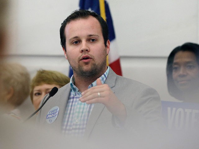 FILE - In this Aug. 29, 2014, file photo, reality TV personality Josh Duggar speaks in fav
