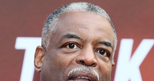 LeVar Burton ‘Threatens Violence Against Women’ While Smearing Moms for Liberty in National Book Awards Speech