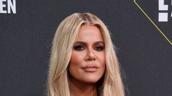 Khloe Kardashian shows off diamond ring amid engagement ...