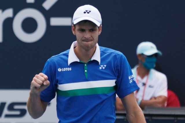 Hubert Hurkacz beats Jannik Sinner to win Miami Open men's ...