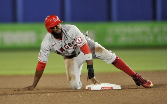 Los Angeles Angels' Dexter Fowler tears ACL, out for season