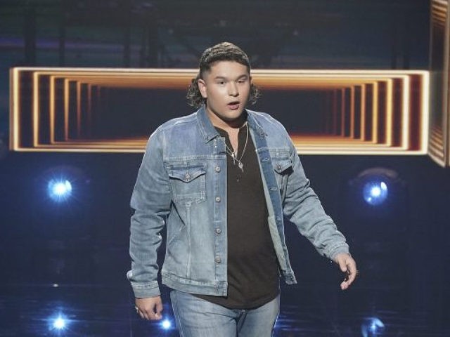 'American Idol' Finalist Caleb Kennedy Out Over of Video of Him Sitting