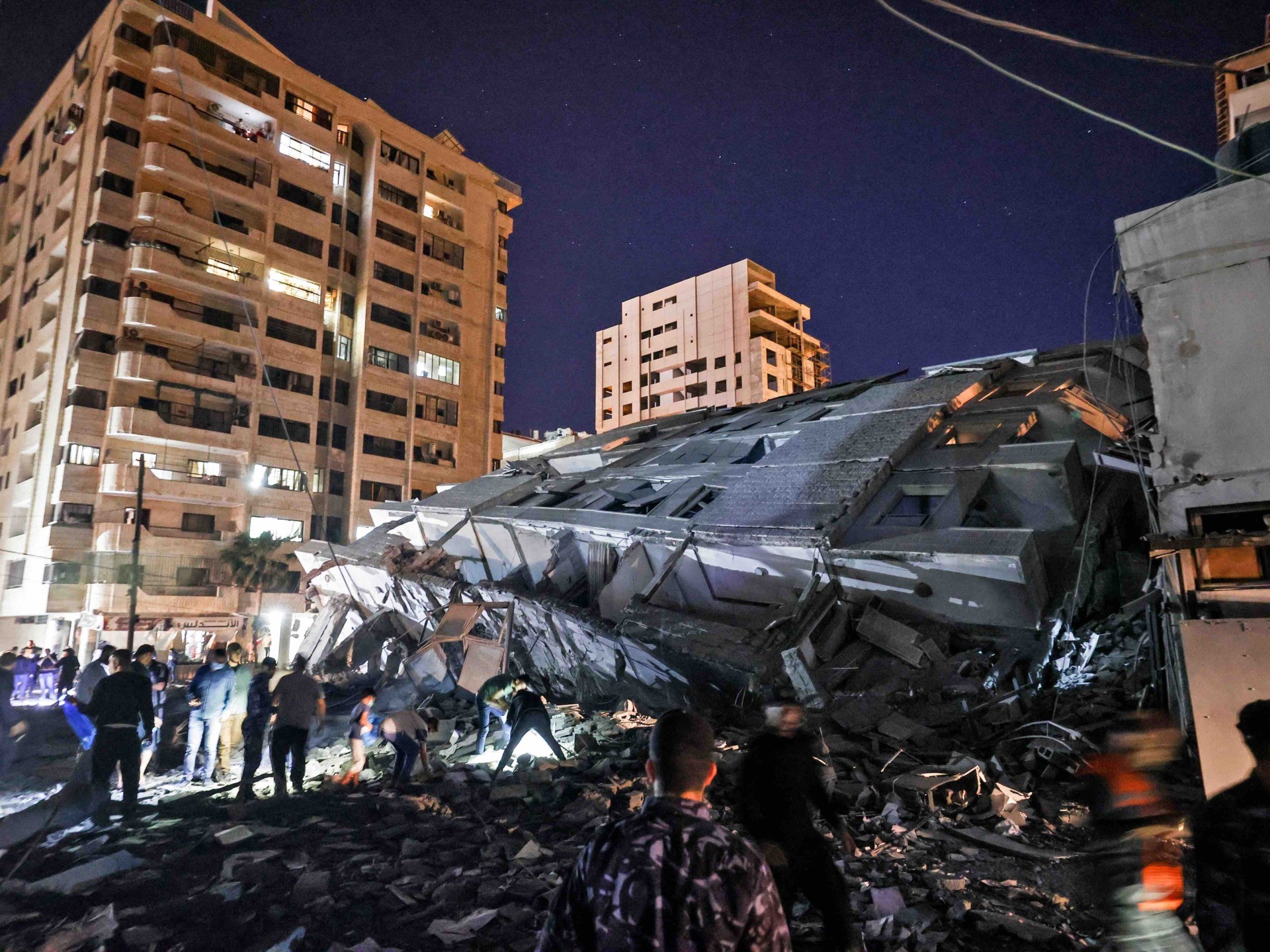 Edificio derrumbado en Gaza (Mahmud Hams / Getty)